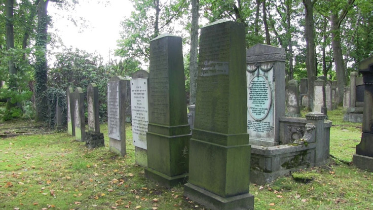 Der jüdische Friedhof Langenfelde